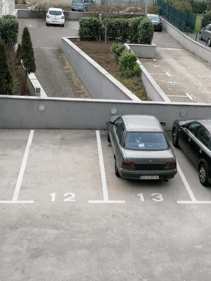 Zagreb Studio 39 Kranjceviceva Luaran gambar